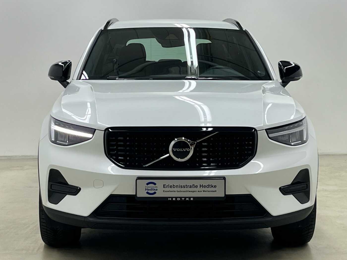 Volvo  XC40 Recharge Plus, T5 Plug-in Hybrid, Elektrisch/Benzin, Dark