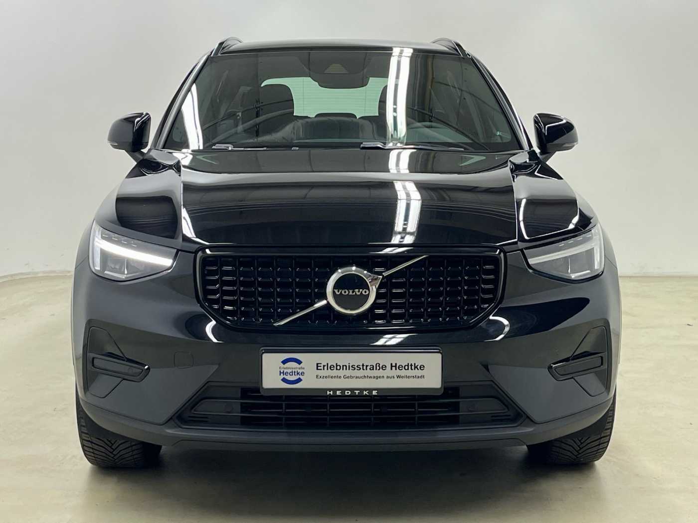 Volvo  XC40 Recharge Plus, T5 Plug-in Hybrid, Elektrisch/Benzin, Dark