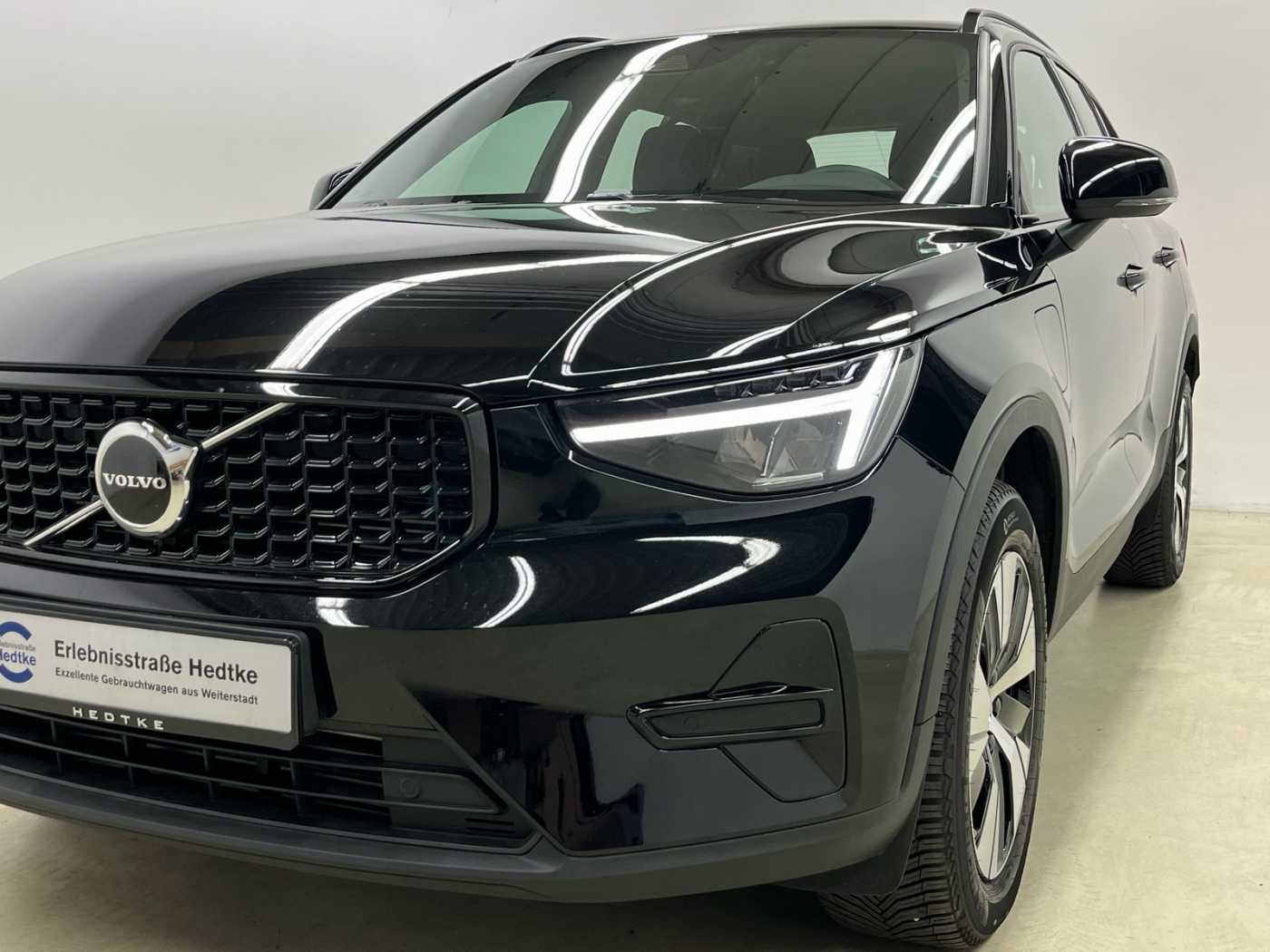 Volvo  XC40 Recharge Plus, T5 Plug-in Hybrid, Elektrisch/Benzin, Dark