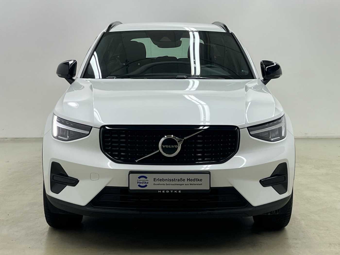 Volvo  XC40 Recharge Plus, T5 Plug-in Hybrid, Elektrisch/Benzin, Dark