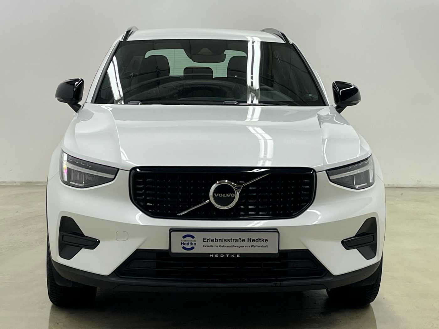 Volvo  XC40 Recharge Plus, T5 Plug-in Hybrid, Elektrisch/Benzin, Dark