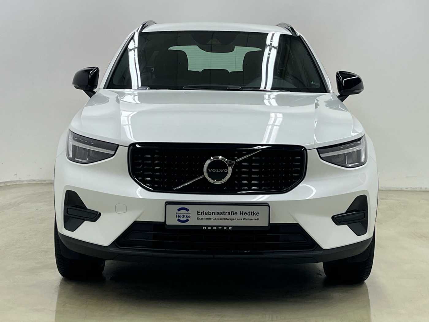 Volvo  XC40 Recharge Plus, T5 Plug-in Hybrid, Elektrisch/Benzin, Dark