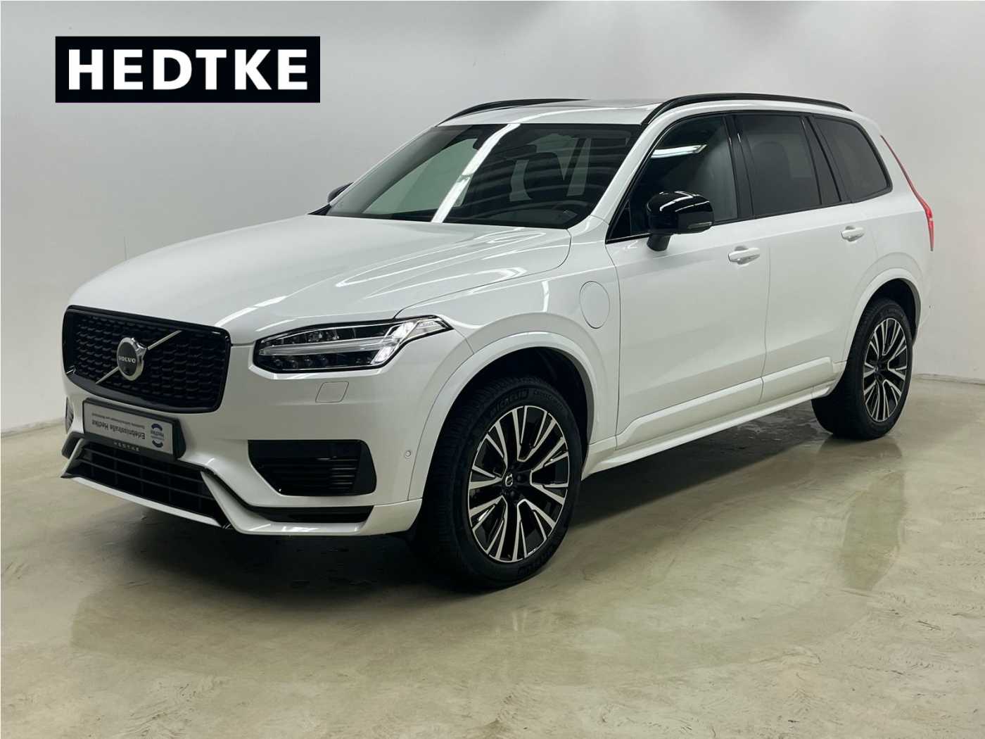 Volvo  XC90 Recharge Plus, T8 AWD Plug-in Hybrid, Elektrisch/Benzin, Dark, 7 Sitze