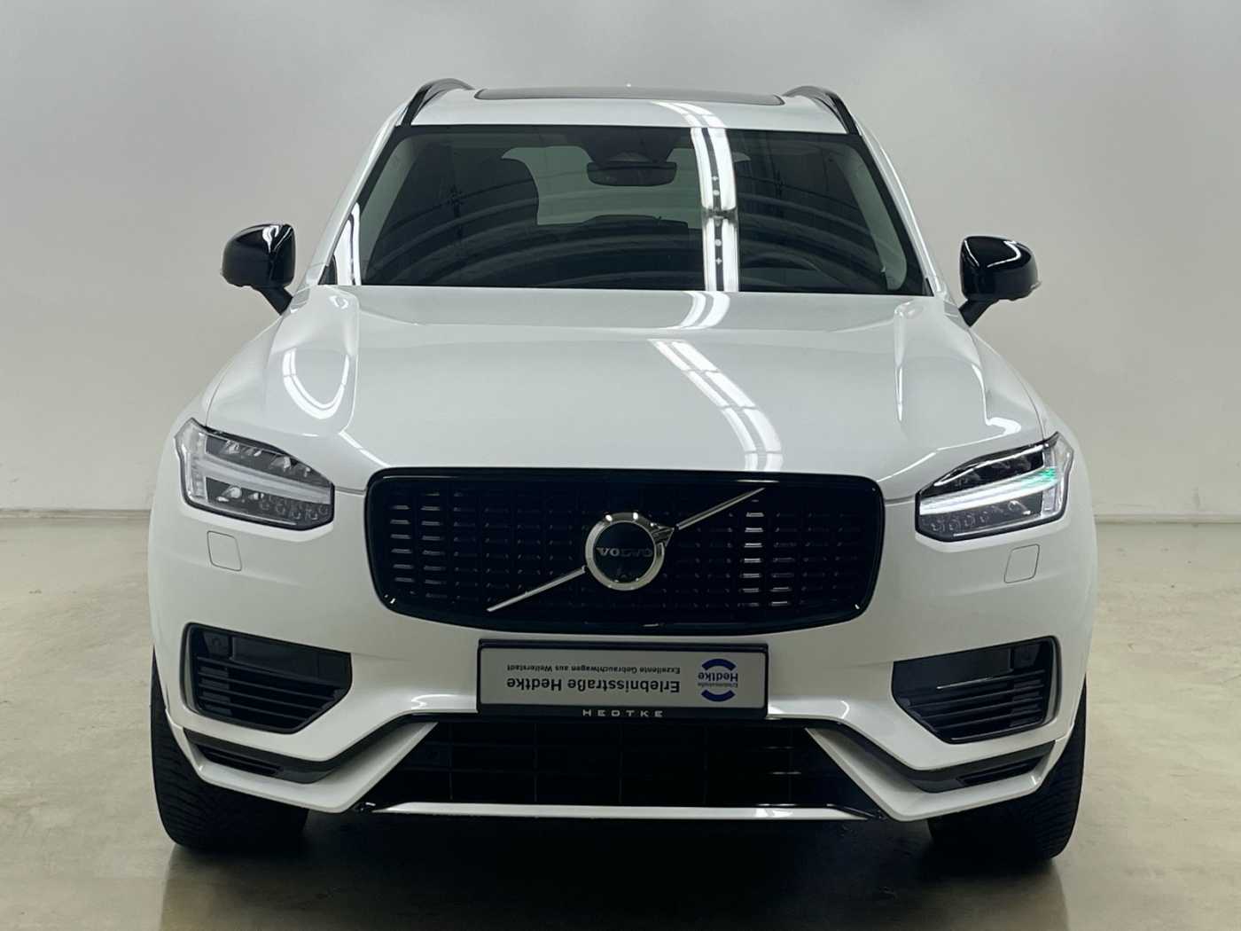 Volvo  XC90 Recharge Plus, T8 AWD Plug-in Hybrid, Elektrisch/Benzin, Dark, 7 Sitze