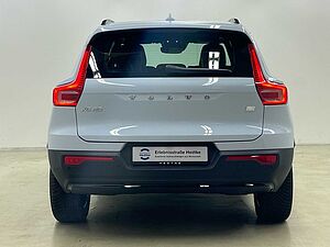 Volvo  XC40 Recharge Plus, T5 Plug-in Hybrid, Elektrisch/Benzin, Dark