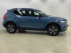 Volvo  XC40 Plus, B4 Mild-Hybrid, Benzin, Dark