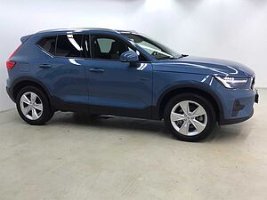 Volvo  XC40 Core, B3 Mild-Hybrid, Benzin