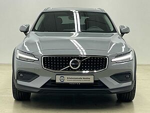 Volvo  V60 Cross Country Ultimate, B4 AWD Mild-Hybrid, Diesel